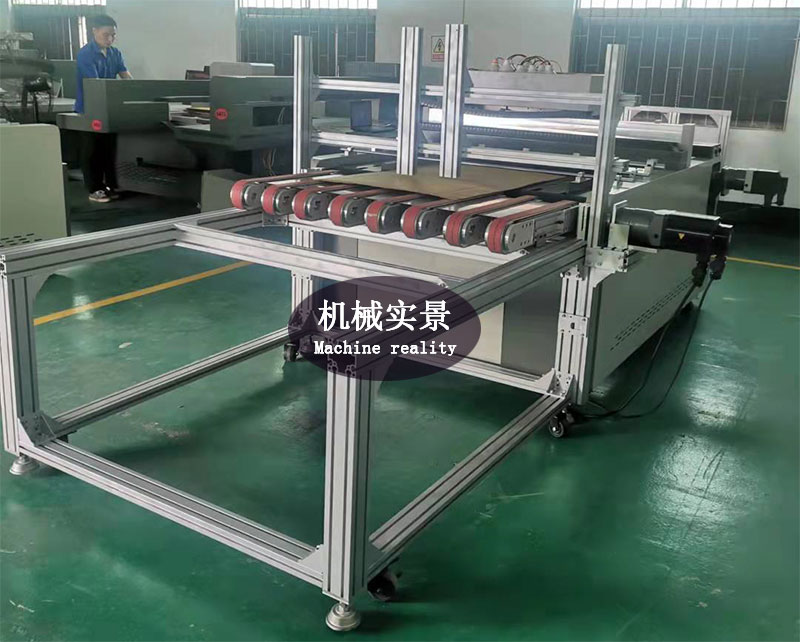 紙箱無版印刷機(jī)設(shè)備實(shí)拍，紙箱數(shù)碼印刷機(jī)廠家實(shí)拍機(jī)械。